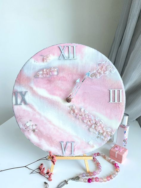 Pink wall clock Resin Clock Ideas, Resin Art Clock, Pink Clock, Diy Resin Gifts, Gift For Teenage Girl, Clock Resin, Resin Pours, Pink Clocks, Resin Gifts