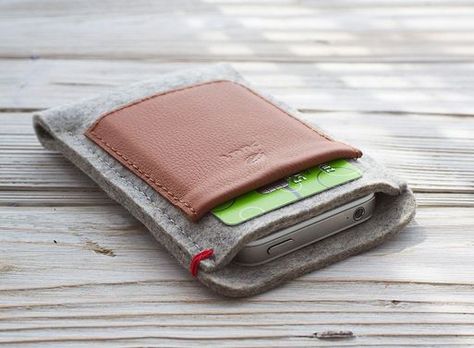 Puurco iPhone Wallet Case — Devices and Cases -- Better Living Through Design Pochette Portable, Iphone Sleeve, Bag Pocket, Apple Watch Series 3, Crafts Beautiful, Leather Projects, Iphone Wallet Case, Vegetable Tanned Leather, Iphone Wallet