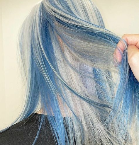 Blue Hair Color Ideas, Blonde And Blue Hair, Blue Hair Aesthetic, Blue Hair Color, Light Blue Hair, Dyed Hair Inspiration, Pretty Hair Color, Hair Color Blue, Pastel Hair