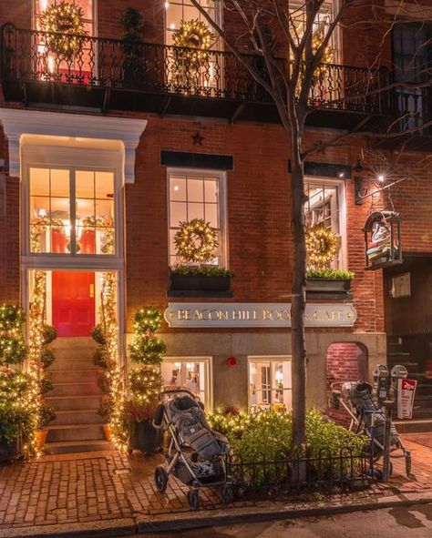 Boston During Christmas, Boston Massachusetts Christmas, Cozy Town Aesthetic, Boston Apartment Aesthetic, Boston Sketch, Boston Life, Boston Aesthetic, Boston Winter, Beacon Hill Boston