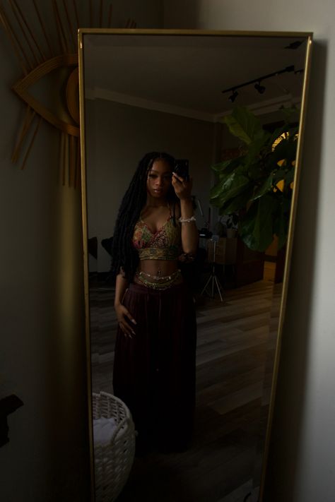 Fairy Style Aesthetic, Boho Black Women Aesthetic, Earthy Aesthetic Fashion, Earthy Aesthetic Outfits, Earthy Fits, Earthy Outfits Aesthetic, Earthy Girl, Earth Girl, Black Hippy