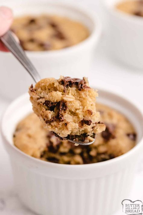 Easy Oatmeal Chocolate Chip Cookies, Mug Cookie Recipes, Microwave Cake Recipe, Microwave Oatmeal, Oatmeal Chocolate Chip Cookie, Chocolate Chip Mug Cake, Oatmeal Chocolate Chip Cookie Recipe, Chip Mug, Cookie In A Mug