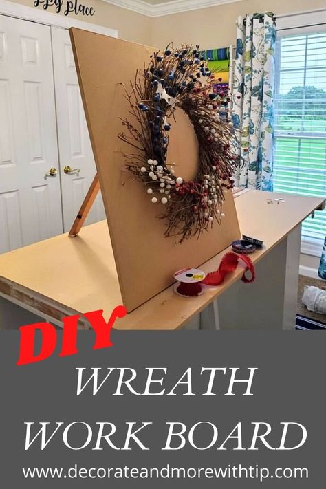 ⇓ Craft Workstation, Diy Dress Form, Sewing Corner, Easy Bow, Bow Maker, Make Your Own Wreath, Deco Mesh Wreaths Tutorials, Wrapping Station, Decorated Wreaths