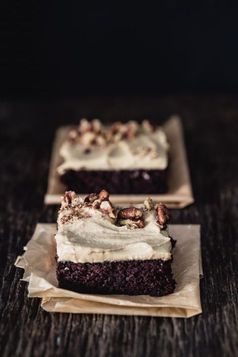 Black bean cake with coffee frosting | Eat Good 4 Life Cake With Coffee Frosting, Black Bean Cake, Black Bean Cakes, Best Frosting Recipe, Coffee Frosting, Healthy Frosting, Cake With Coffee, Choc Cake, Bean Cake