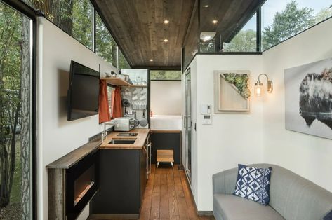 This 250sqf tiny cabin modeled after lofty log cabins finds height with a pitched roof and floor-to-ceiling windows! - Yanko Design Tiny House Furniture, Tiny House Swoon, Prefab Cabins, Small House Interior Design, Casa Container, Modern Tiny House, Container Home, Tiny House Decor, Small Room Design