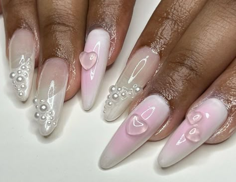 Jelly Kawaii Nails, Gel Nail Charms, Kawaii Nails Charms, Clear Heart Nails, Jelly Nails With Charms, Jelly Acrylics, Kawaii Junk Nails, Nana Inspired Nails, Nail Art With Charms