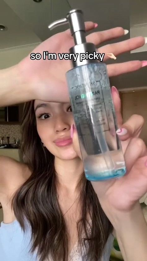 Glowing Skin Chronicles: ASMR Secrets and Skincare Aesthetics Unveiled! Hydrating Skincare Ideas, Skin Care Asmr, Skincare For Clear Skin, Girly Skincare, Skincare Routine Aesthetic, Skincare Products For Dry Skin, Skin Care For Dry Skin, Skincare Routine Products, Skincare Asmr