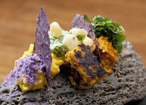 Textures of corn Michelin Star Recipes, Robert Ortiz, Purple Corn, Michelin Star Food, Starter Recipes, Corn Dishes, Great British Chefs, Corn Recipe, Yellow Corn