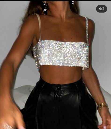 Elegantes Party Outfit, Glitter Crop Top, Fest Outfits, Fiesta Outfit, Nye Outfits, Chique Outfits, Party Fits, New Years Outfit, Looks Party