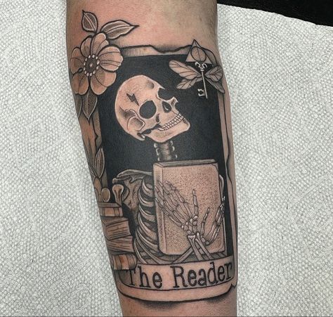 Thriller Book Tattoo, Book And Skull Tattoo, Skulls And Books Tattoos, Skeleton With Book Tattoo, Horror Book Tattoo Ideas, Spicy Booktok Tattoos, Skeleton Book Tattoo, Skeleton Reading Book Tattoo, Reading Tattoos For Women