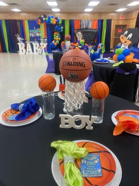 Space Jam Gender Reveal, Boy Baby Shower Ideas Black People, Space Jam Balloon Garland, Gender Reveal Basketball Theme, Basketball Theme Baby Shower Ideas, Jordans Baby Shower Theme, Basketball Baby Shower Ideas, Lakers Baby Shower Theme, Space Jam Baby Shower Ideas