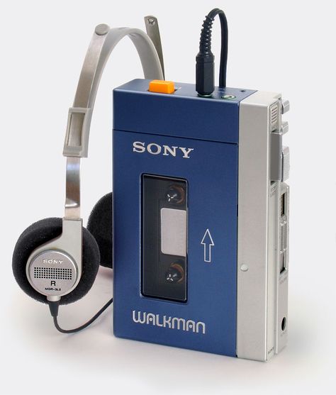 The first Sony Walkman, the TPS-L2 in 1979. The most important personal music device since the #transistorradio, the Walkman was also the device that made it common to wear headphones in public. From 'The Sony Walkman' at the web's largest private collection of antiques & collectibles, at http://www.ericwrobbel.com/collections/sony-walkman.htm •••••••�•••••••••••••••••••• #vintagetech #vintagetechnology #walkman #vintageradio #antiqueradio #sonywalkman Walkman Cassette, Sony Walkman, Headphones Design, Retro Gadgets, Cassette Recorder, Transistor Radio, Cassette Player, Metal Gear Solid, Japan Design