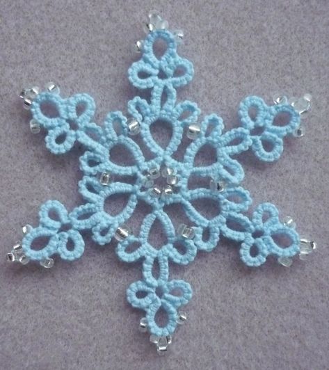 Tatting Patterns Free, Needle Tatting Patterns, Shuttle Tatting Patterns, Tatting Earrings, Tatting Tutorial, Beaded Snowflakes, Tatting Jewelry, Needle Tatting, Crochet Snowflakes