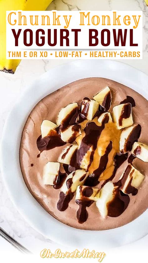 Chunky Monkey Yogurt Bowl, Bananas With Peanut Butter And Chocolate, Greek Yogurt Banana Split, Chocolate Peanut Butter Greek Yogurt, Chunky Monkey Yogurt Clusters, Yogurt Bowl Lunch, Thm Banana Recipes, Greek Yogurt Dessert Bowl, Yogurt Peanut Butter Chocolate