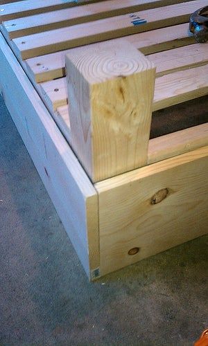 Queen Size Bed Frame Diy, Bed With Floating Nightstands, Diy Platform Bed Plans, Platform Bed Plans, Floating Nightstands, Diy Bunk Bed, Diy Platform Bed, Floating Bed Frame, Diy Rustic Home