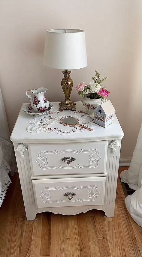 Shabby Chic Nightstand Ideas, Vintage Nightstand Ideas, Coquette Windowsill, Coquette Cabinet, Coquette Side Table, Coquette Dresser Decor, Coquette Bedside Table, Coquette Nightstand, Coquette Dresser