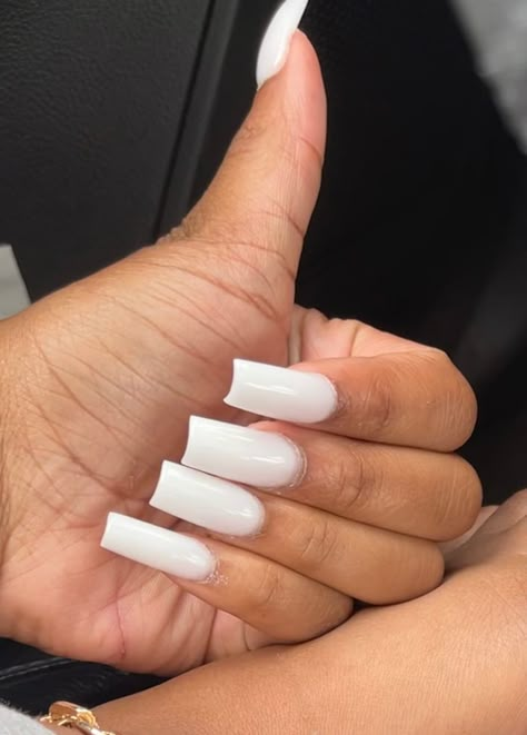 Medium Milky White Acrylic Nails, Powder White Nails With Design, White Powder Nails With Diamonds, White Nails Acrylic Medium, Nails White Powder, But White Nails, Straight White Nails, White Set Nails, Plane White Nails