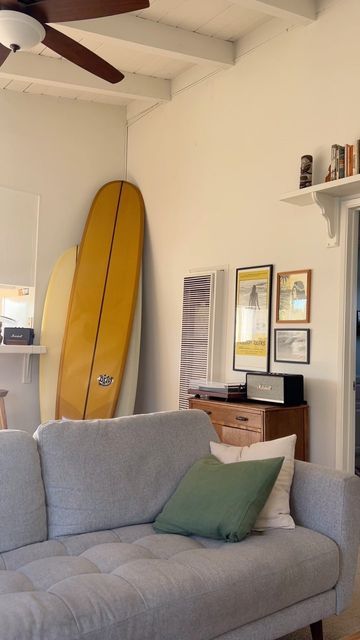 Louise Maurisset, Surf Apartment, Surf Interior Design, Surf Living Room, Surf Kitchen, Surf Lounge, Surf Interior, Boho Surf, Eclectic Homes