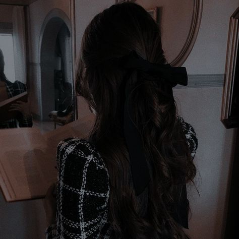 Blair Wardolf, Estilo Blair Waldorf, Blair Waldorf Aesthetic, Hairstyles For All Hair Types, Blair Waldorf Gossip Girl, Blair Waldorf Style, Gossip Girl Aesthetic, Nate Archibald, Money Girl