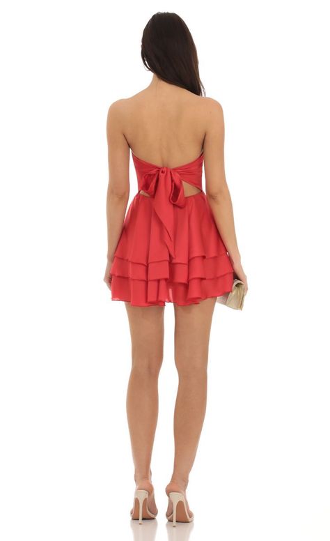 Red asymmetrical dress without straps#RedMiniDress #Fashion #OutfitIdea #Style #RedDress #SummerFashion #RedOutfit Coral Hoco Dresses, Dark Red Hoco Dress, Burgundy Hoco Dresses, Orange Hoco Dress, Christmas Dance Dresses, Short Maroon Dress, Red Hoco Dresses, Red Hoco Dress, Red Asymmetrical Dress