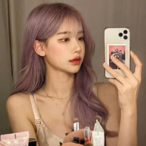 Lilac Purple Hair Color, Light Violet Hair Color, Light Purple Pink Hair, Milk Tea Purple Hair, Lilac Hair Color Lavender, Light Pink Purple Hair, Light Purple Hair Aesthetic, Korean Purple Hair, Lavender Hair Aesthetic