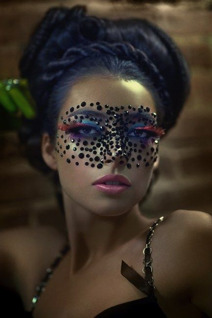 Makeup Masquerade Mask Makeup, Masquerade Makeup, Rhinestone Mask, Makeup Colorful, Rhinestone Makeup, Makeup Tumblr, Spell Cast, Mask Makeup, Dramatic Makeup