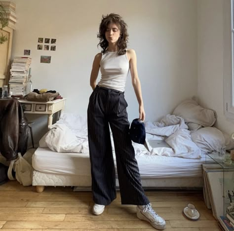 Fiona Leah Outfit, Fiona Leah, Masc Summer Outfits, Feminine Streetwear, Arch Nemesis, Store Earrings, Alt Grunge, Versatile Clothing, Summer Outfits 2024