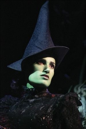 Idina Menzel Wicked, Shadow Face, Theatre Problems, Wicked Witch Of The West, Wicked Musical, Idina Menzel, Acting Tips, Musical Plays, Defying Gravity