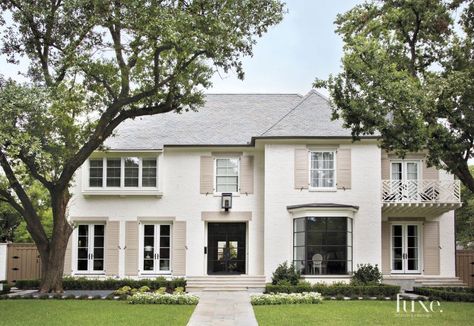 Traditional, French-Country Inspired Houston Ranch Home | LuxeSource | Luxe Magazine - The Luxury Home Redefined Painted Brick Exteriors, White Porch, Painted Brick House, Brick Exterior, Exterior Paint Colors For House, Southern Homes, Casa Exterior, Luxe Interiors, White Brick