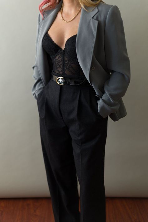 Blazer Prom Outfit, Lesbian Prom Outfit, Androgynous Female, Lesbian Prom, Pointed Shoulder, Female Blazer, Lesbian Suit, Black Tie Attire, Woman In Suit