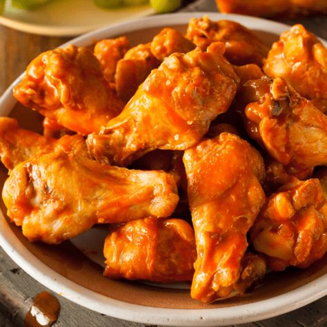 Frank's RedHot Buffalo Wings Roasted Wings, Baked Hot Wings, Keto Chicken Wings, Baked Buffalo Wings, Wing Sauce Recipes, Wings Recipe Buffalo, Make Ahead Appetizers, Buffalo Wing Sauce, Buffalo Chicken Wings