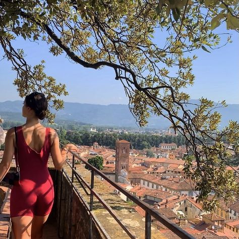 Lucca Italy Aesthetic, Holiday Manifestation, Tuscany Aesthetic, Summer Inspo Aesthetic, Grace Harper, Tuscan Summer, Lucca Tuscany, Italian Summer Aesthetic, Italy 2023