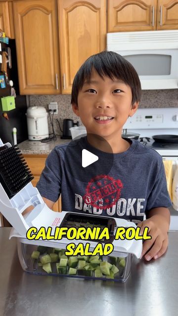 Easy Peasy Jordan on Instagram: "California Roll Salad using a whole cucumber inspired by @logansfewd 😋   This was tasty and fun 😉 Thanks for the furikake @thetastebud x @ponofoodsco 🙌 🙏   #californiaroll #saladchopper" Diy California Roll, California Roll Recipe, California Roll Salad, California Cucumber Roll Salad, California Roll Bowl, California Roll Cucumber, California Roll Cucumber Salad, Viral Cucumber California Roll Salad, Dairy Free Vegetable Recipes