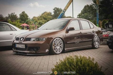 Car Liveries, Vw Rabbit, Seat Toledo, Lamborghini Cars, Exotic Sports Cars, Car Ideas, Seat Leon, Dream Garage, New Classic