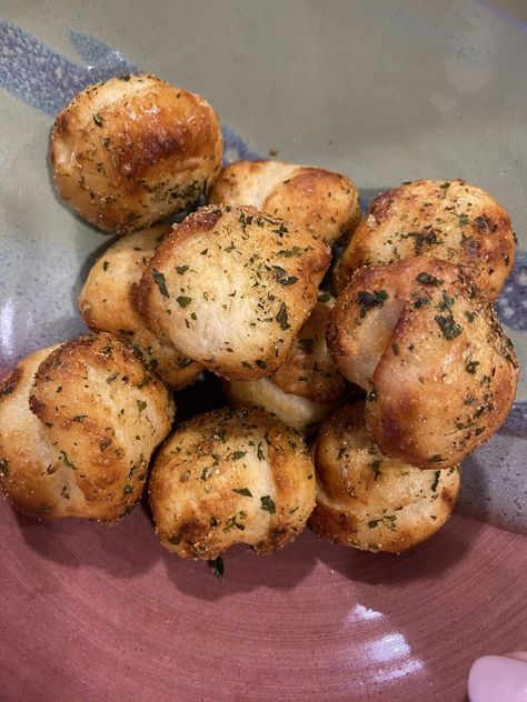 Gluten Free Pizza Dough Garlic Bread Bites Pizza Dough Garlic Bread, Cinnamon Sugar Bites, Gluten Free Dinner Rolls Recipe, Garlic Bread Bites, Gf Deserts, Garlic Pull Apart Bread, Gluten Free Dinner Rolls, Bread Bites, Gluten Free Pizza Dough