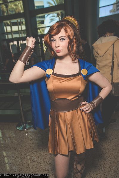 Hercules at Wondercon 2017, Photo Cred: DTJAAAAM Disney Hercules Costume, Hercules Costume, Halloween Coustumes, Disney Hercules, Halloween Inspo, Run Disney, Disney Costumes, Disney Halloween, Best Cosplay