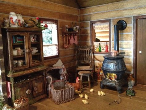 Log Cabin Dollhouse, Miniature Cabin, Cabin Dollhouse, Miniature Fairy House, Homestead Decor, Log Cabin Furniture, Miniatures Diy, Cabin Furniture, Mini Doll House