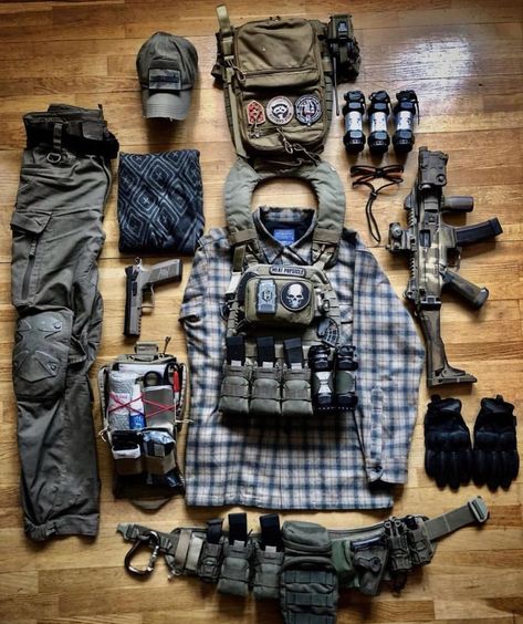 Tactical Gear Storage, Tactical Kit, Tactical Life, Tactical Wear, Edc Tactical, Military Gear Tactical, Tac Gear, Tactical Gear Loadout, Combat Gear