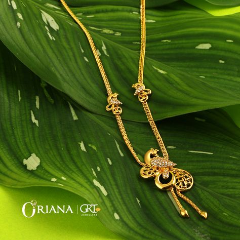 Bring out your joyful side! Necklace Product Code: 135A559478 Weight: 14.83 gms Approximate Price: Rs. 63,987 Buy now: https://bit.ly/2OfxHy2 #OrianabyGRT #GoldJewellery Light Weight Gold Pendant Set, Vishu Images, Dollar Chain, Pearl Jewelery, Fashion Jewelry Necklaces Gold, Baby Jewellery, Gold Pendant Set, Delicate Gold Jewelry, Gold Temple Jewellery