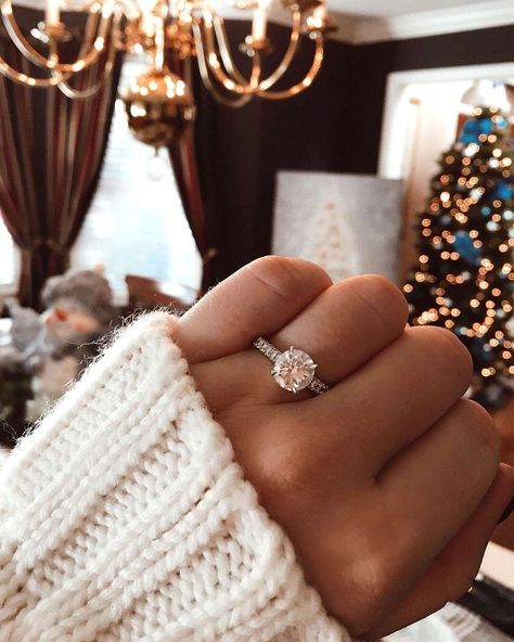 engagement ring selfie in front of christmas tree Engagement Ring Selfie, Real Engagement Rings, Vintage Emerald Engagement Ring, White Gold Engagement Rings Vintage, Ring Selfie, Pink Morganite Engagement Ring, Engagement Ring Photos, Engaged Couple, Unique Diamond Rings