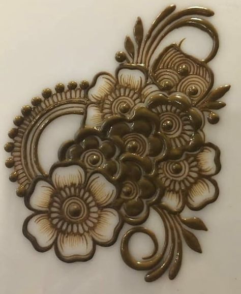 Pach Mehandi Design Easy, Mehndi Broches Design, Mehandi Patches, Broch Mahendi Design, Patch Mahendi Design, Patches Mehndi Designs, Patch Design Mehendi, Mehandi Bunch Design, Patch Mehendi Designs