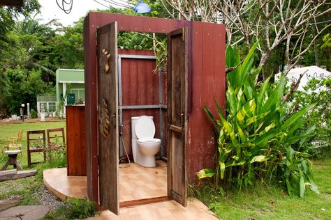 Outdoor Bathroom Ideas for the Patio and Pool Pool Toilet Ideas Outdoor, Outdoor Pool Bathroom Ideas, Outdoor Bathroom Ideas, Outdoor Toilet Ideas, Outdoor Bathroom Design Ideas, Pool Bathroom Ideas, Outdoor Pool Bathroom, Outdoor Restroom, Cold Water Shower