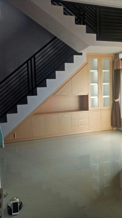 Cupboard Design Under Stairs, Lemari Bawah Tangga Storage Ideas, Design Under Stairs Ideas, Stairs Tv Unit, Under Stairs Tv Unit, Boundary Wall Ideas, Staircase Shelf, Design Under Stairs, Ideas Under Stairs