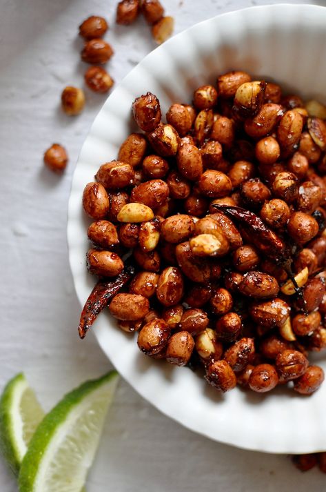 Chili Lime Roasted Peanuts Recipe is a perfect snack for Cinco de Mayo and any Latin summer party. They're crunchy, salty, and spicy. Family and friends will love this easy DIY snack. (great for movie nights, too!) Healthy Latin Recipes, Flavored Nuts, Raw Peanuts, Healthy Mexican Recipes, Peanut Recipes, Chili Lime, Nut Recipes, Roasted Peanuts, Sin Gluten