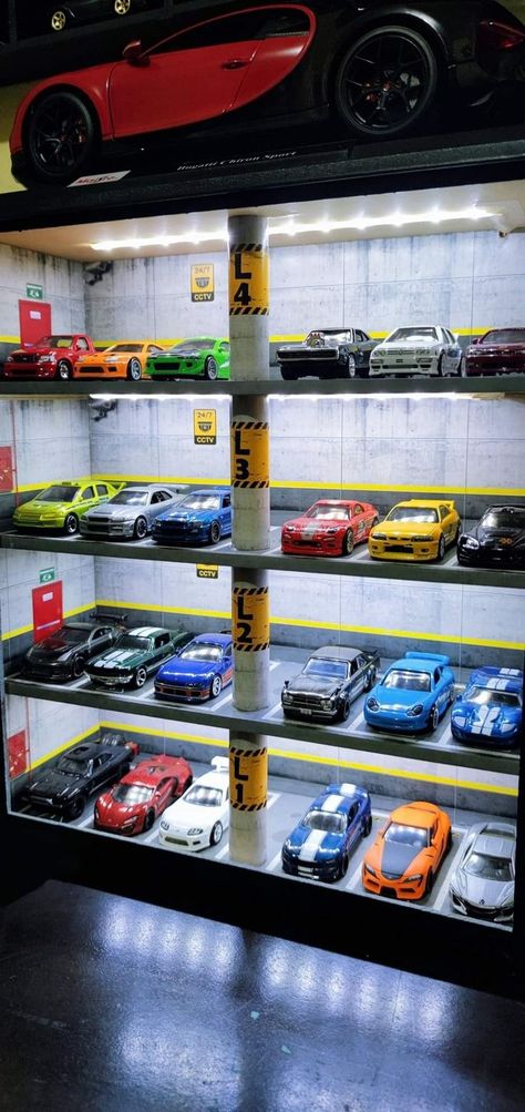 Hotwheel Car Storage, Toy Car Shelf Ideas, Display For Hot Wheels Cars, Shelf For Hot Wheels Cars, Lego Car Garage Ideas, Model Car Shelf Ideas, Rc Car Display Ideas, Model Cars Display Ideas, Hot Wheels Car Display