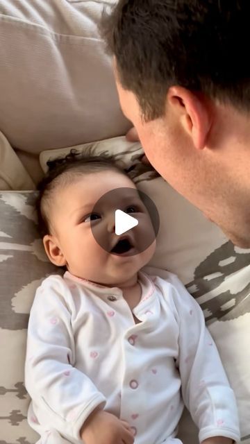 559K likes, 3,663 comments - thelitlecute el November 29, 2023: "#babygirl #babyboy #babywearing #toddler #cutebaby #sweetbaby #parenting #babyshower #babyootd #babyoutfit #toddlerlife #newborn". Newborn Baby Videos, Baby Videos Cute, Funny Babies Dancing, Babies Videos, Father Baby Photography, Funny Babies Laughing, Funny Baby Videos, Newborn Video, Toddler Videos