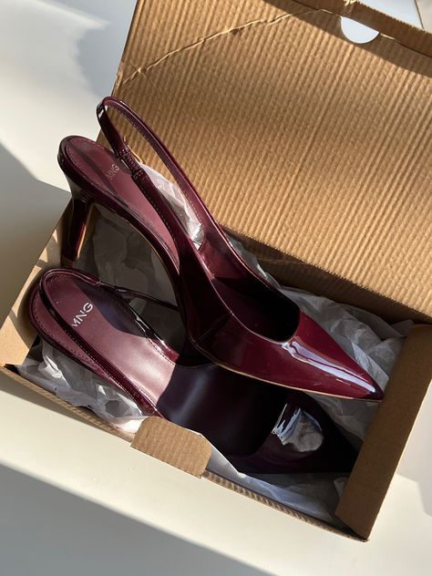 Cherry Heels, Dr Shoes, Shoes Heels Classy, Heels Classy, Fancy Shoes, Girly Shoes, Shoe Inspo, Aesthetic Shoes, Swag Shoes