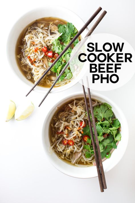 Best Pho Recipe, Slow Cooker Pho, Pho Recipe, Soup Recipes Slow Cooker, Slow Cooker Soup, Slow Cooker Beef, Easy Slow Cooker, Slow Cooking, Asian Dishes