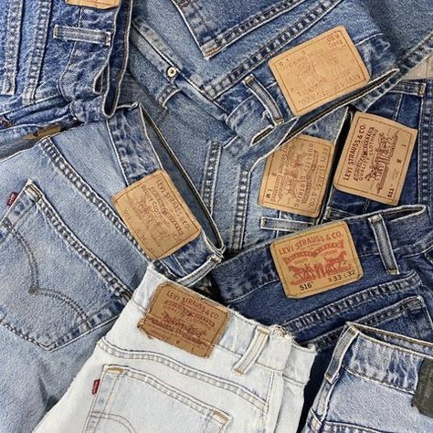 Daisy Calloway - Addicted calloway sisters series Addicted Calloway Sisters, Expressive Type, Coastal Cowboy, Daisy Calloway, Levi Jean Jacket, Denim Aesthetic, Aesthetic Outfits Vintage, Closet Clothes, Calloway Sisters