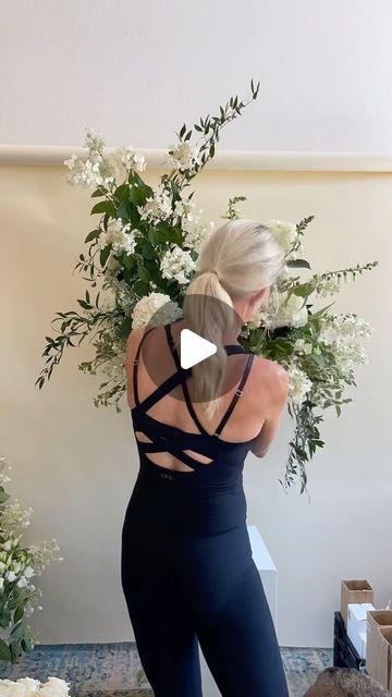 PASSIFLORA ~ Caroline Eells on Instagram: "We urn-estly love FLOWERS. 🫶🏻" Diy Urn Flower Arrangement, Tall Floor Vase Arrangements, Square Vase Flower Arrangements, Urn Flower Arrangements, Floor Vase Arrangement, Urn Arrangements, Flower Urn, Tall Floor Vases, Floral Diy